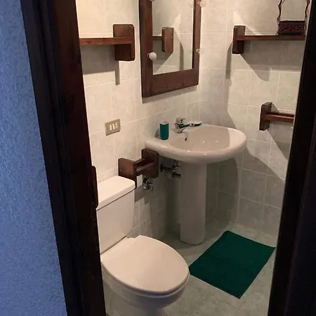 Condominio Rocca Bianca Daire *